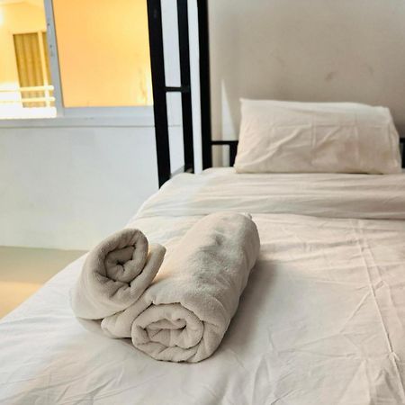 Hotel Collection O Bupamontra Chiangmai à Chiang Mai Extérieur photo