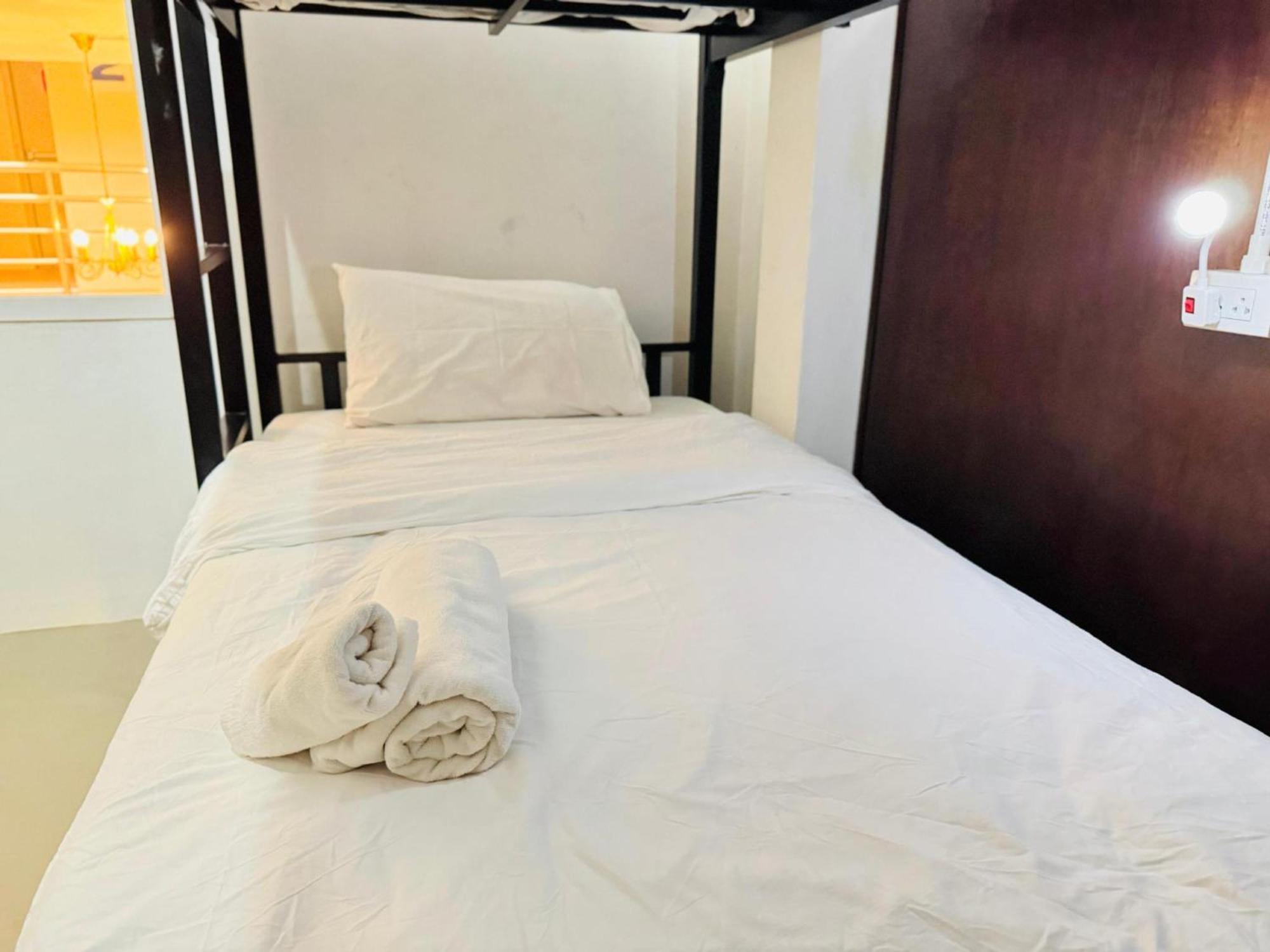 Hotel Collection O Bupamontra Chiangmai à Chiang Mai Extérieur photo