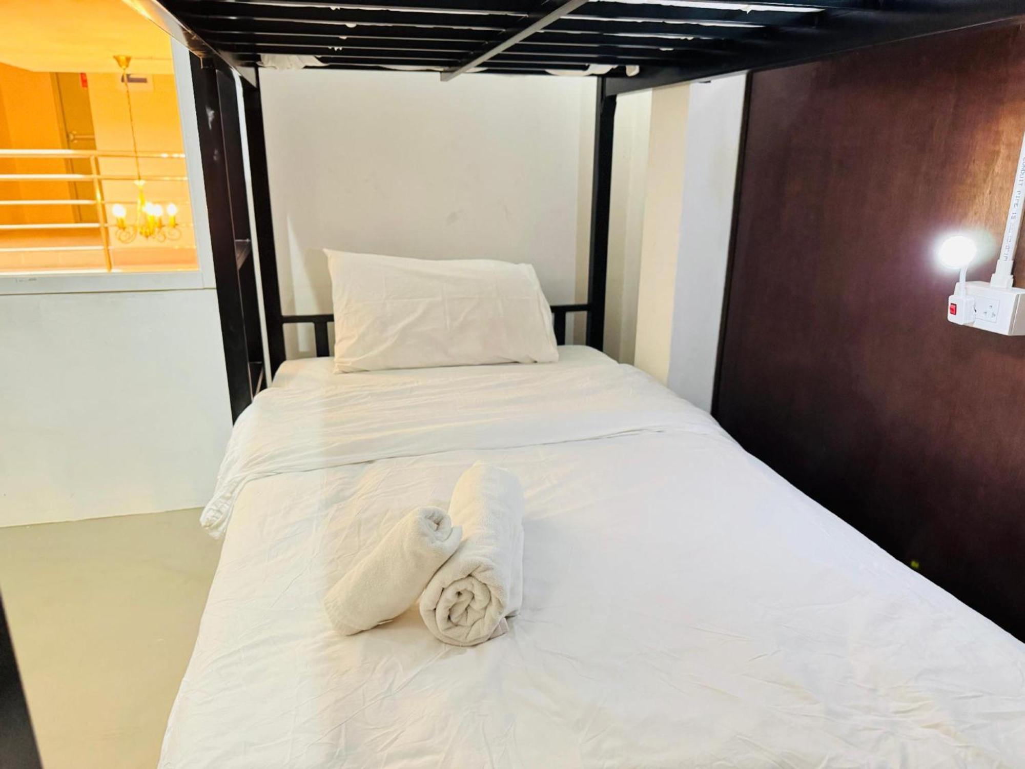 Hotel Collection O Bupamontra Chiangmai à Chiang Mai Extérieur photo