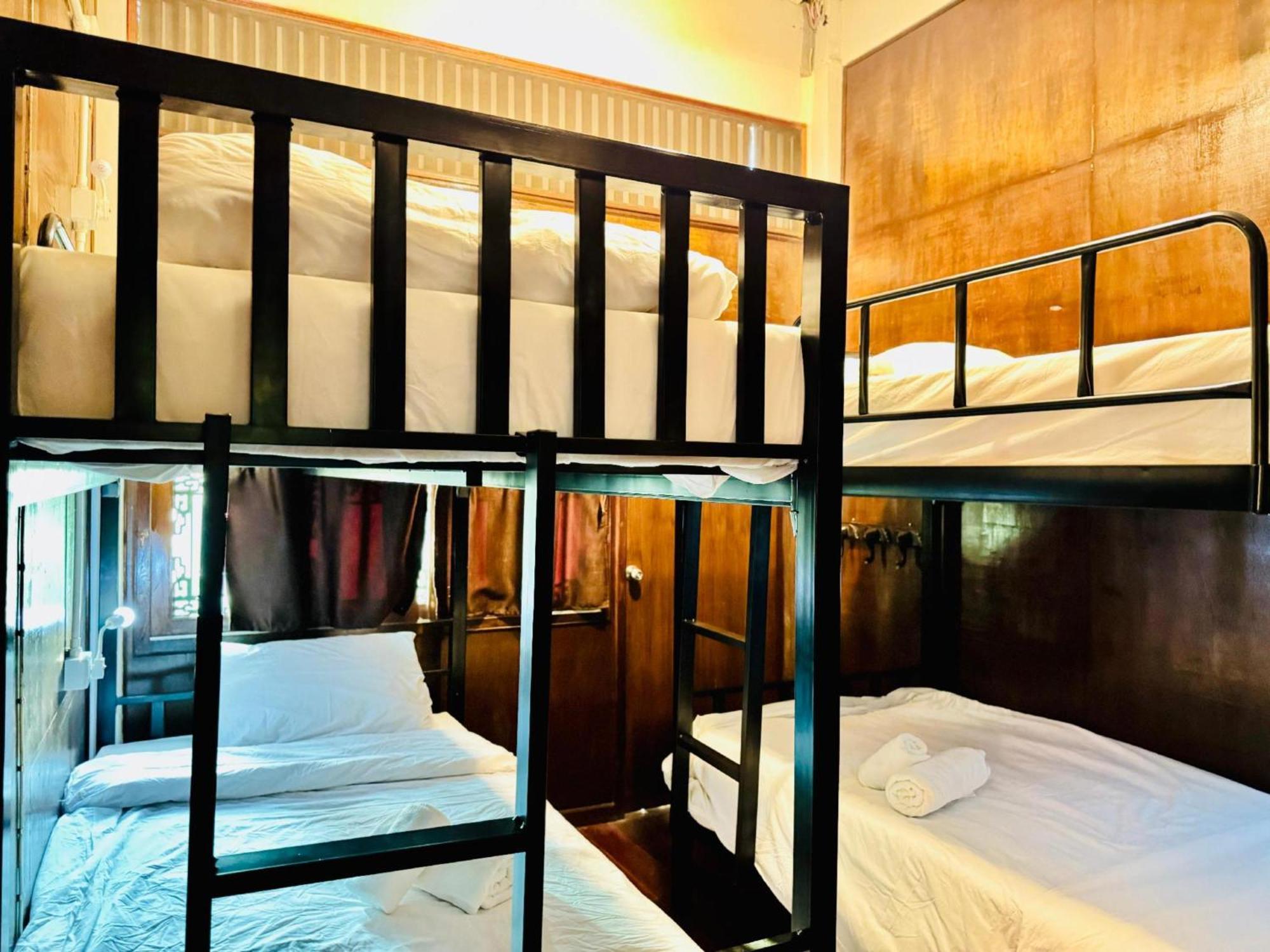 Hotel Collection O Bupamontra Chiangmai à Chiang Mai Extérieur photo