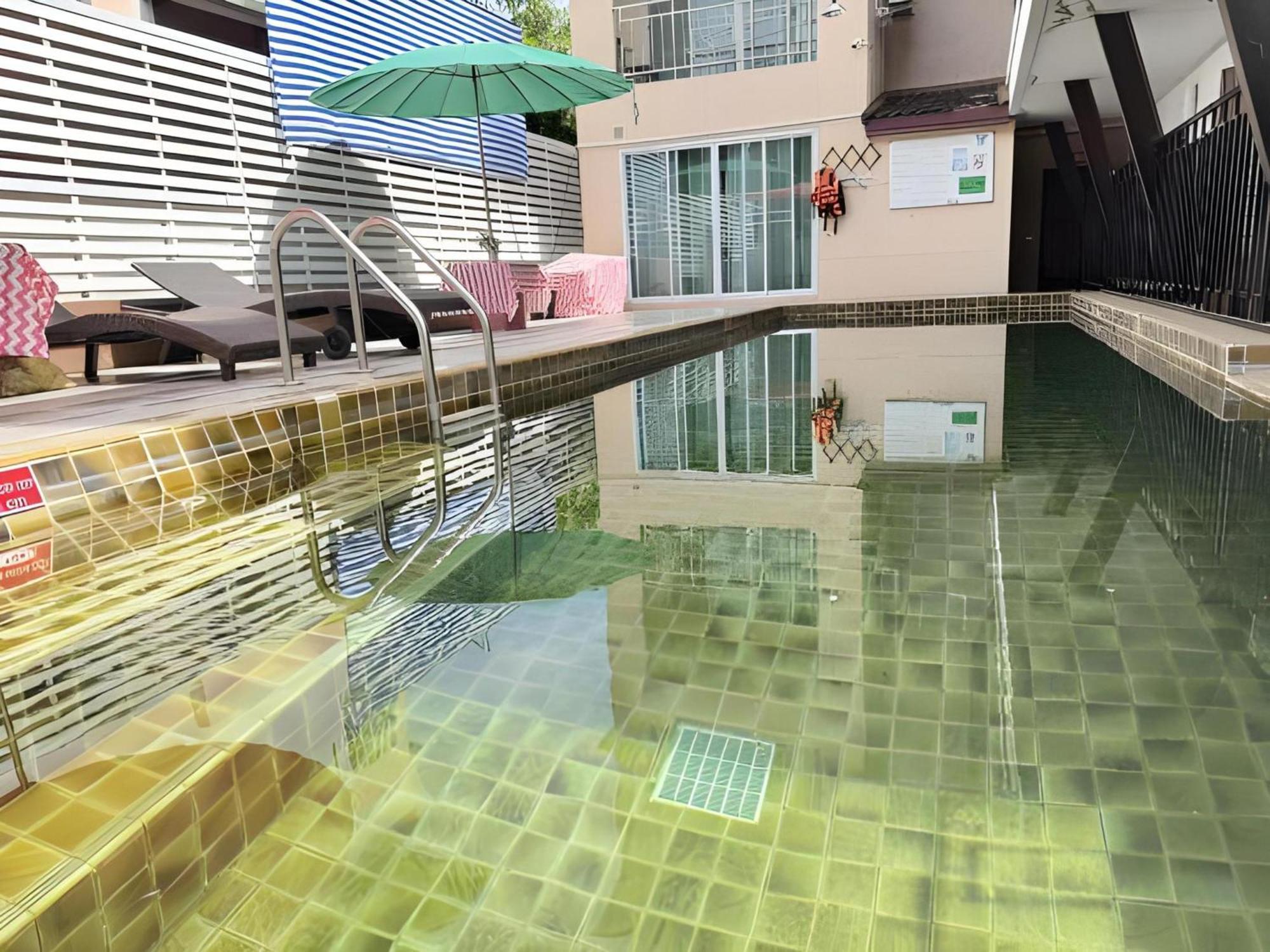 Hotel Collection O Bupamontra Chiangmai à Chiang Mai Extérieur photo